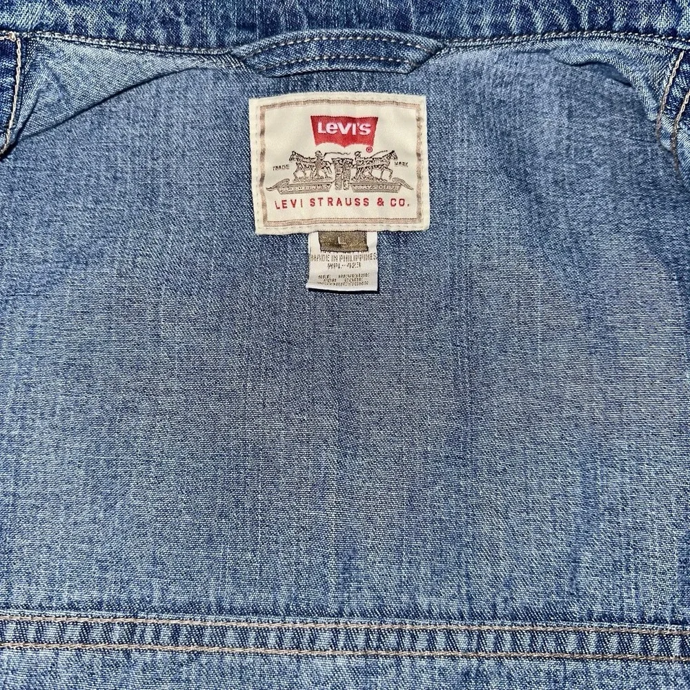 Levis this vintage